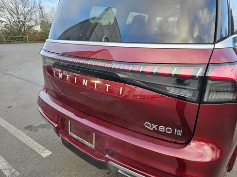 Used 2025 INFINITI QX80 Luxe image 18