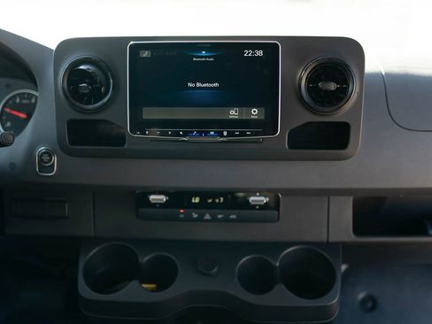 Used 2024 Mercedes-Benz Sprinter 2500 image 29