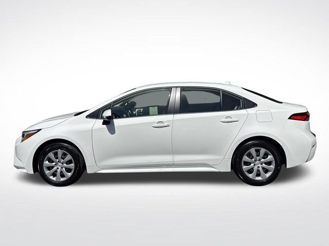 Certified 2026 Toyota Corolla LE FWD image 4
