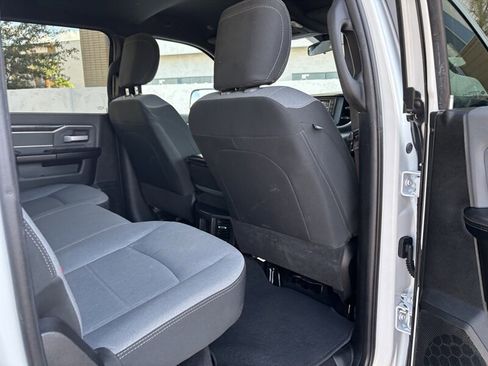 Used 2021 RAM 2500 Big Horn image 24