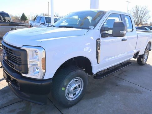 New 2026 Ford F250 XL w/ XL Driver Assist Package AWD/4WD image 9
