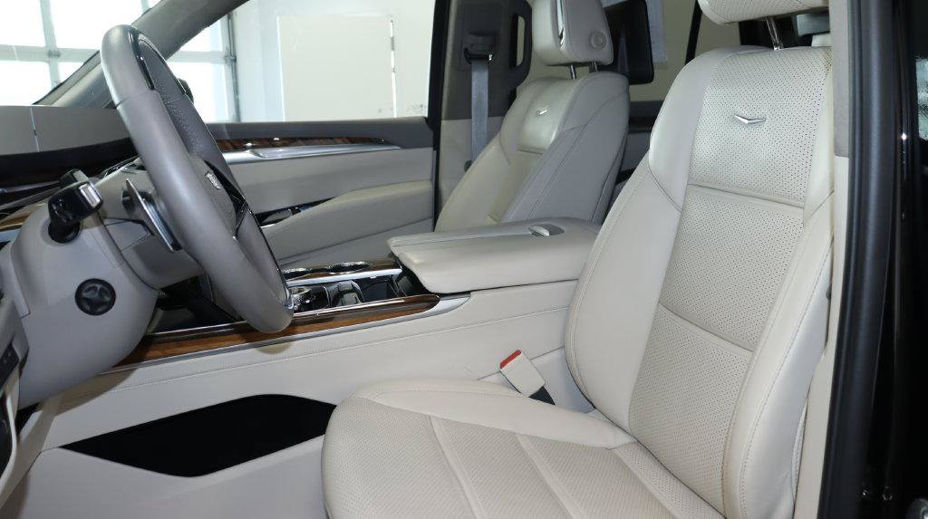 Certified 2025 Cadillac Escalade Sport Platinum AWD/4WD image 26