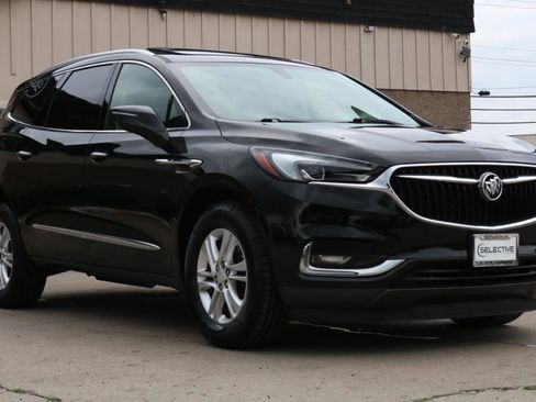 Used 2019 Buick Enclave Essence AWD/4WD image 5