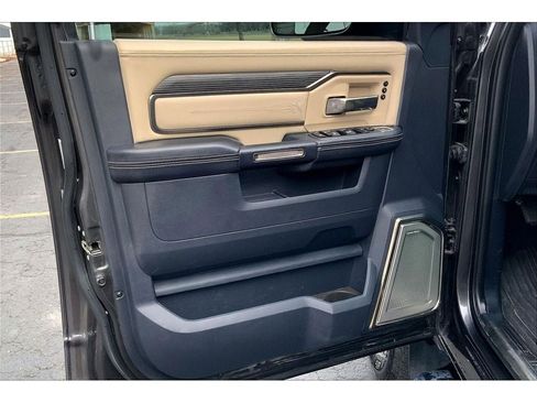 Used 2020 RAM 2500 Limited image 25