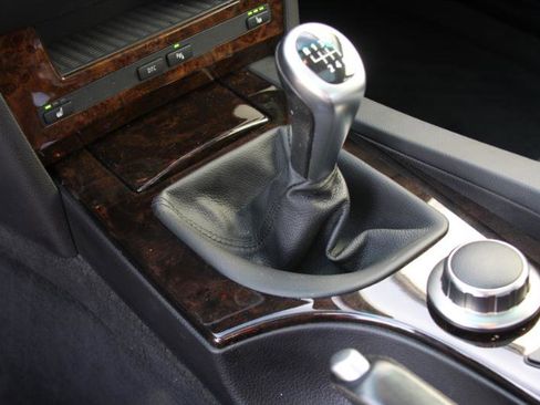 Used 2007 BMW 550i Sedan image 37