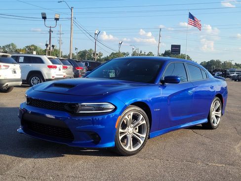 Used 2021 Dodge Charger R/T RWD image 5