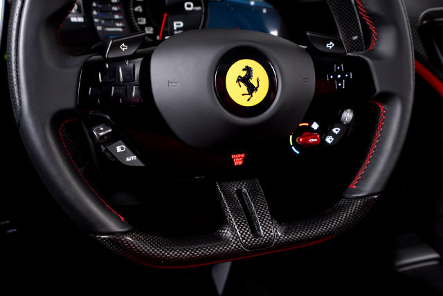 Certified 2025 Ferrari Roma Spider RWD image 36