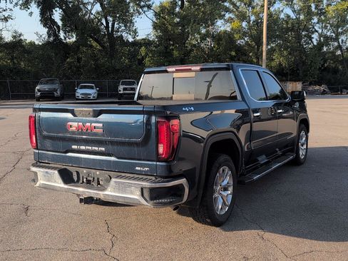 Used 2021 GMC Sierra 1500 SLT AWD/4WD image 3