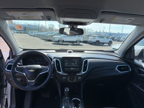 Used 2018 Chevrolet Equinox LT AWD/4WD image 28