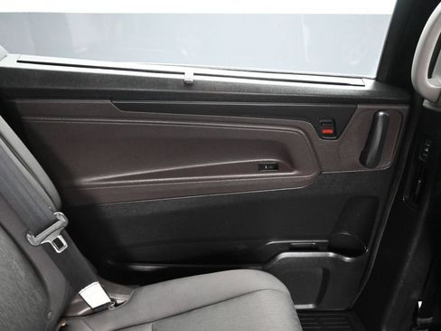 Used 2018 Honda Odyssey EX image 46
