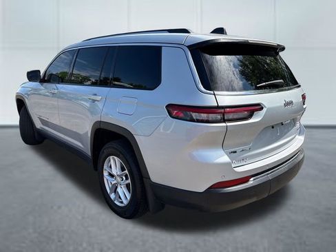 Used 2023 Jeep Grand Cherokee L Laredo w/ Luxury Tech Group I AWD/4WD image 2