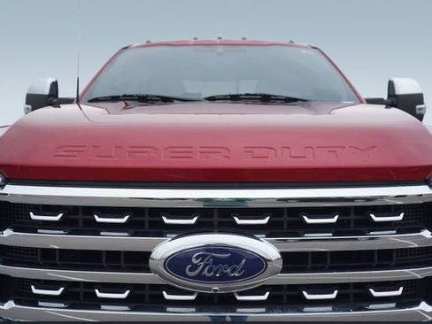 Used 2023 Ford F250 Lariat w/ Chrome Package image 37