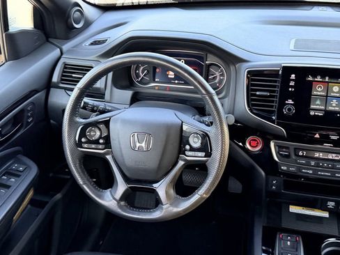 Used 2023 Honda Passport Elite image 15