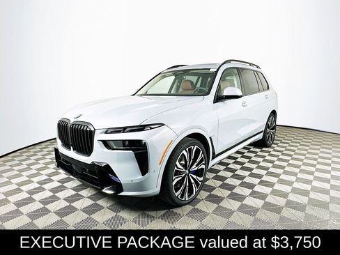 New 2026 BMW X7 xDrive40i w/ Executive Package image 4