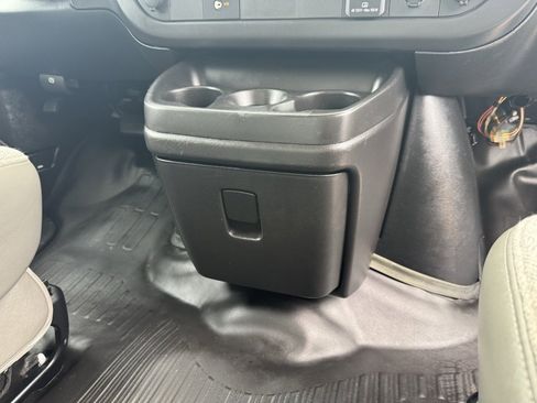 Used 2017 Chevrolet Express 3500 Work Van image 34