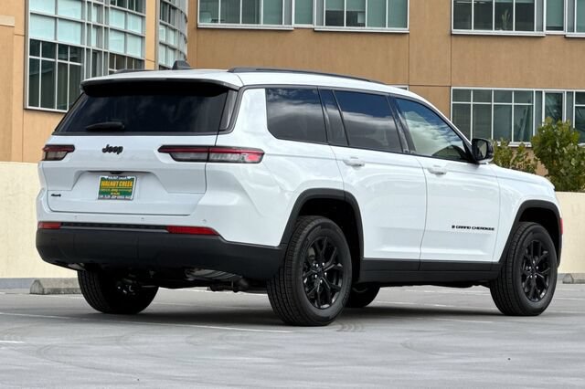 New 2026 Jeep Grand Cherokee L 4WD image 4