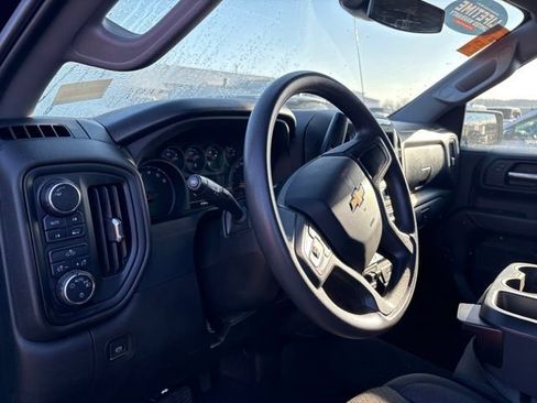 Used 2023 Chevrolet Silverado 1500 Custom image 8