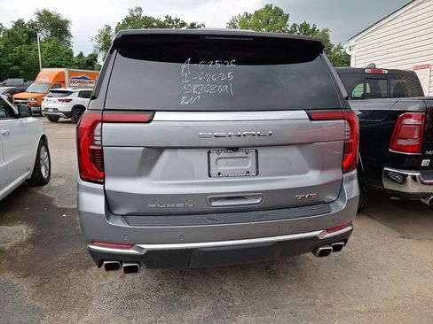 Used 2025 GMC Yukon XL Denali AWD/4WD image 5