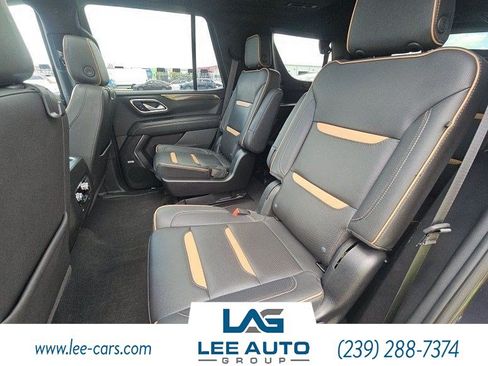 Used 2023 GMC Yukon AT4 w/ AT4 Premium Package AWD/4WD image 4