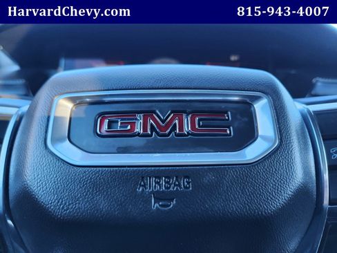 Used 2025 GMC Acadia Elevation image 25