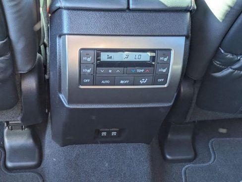 Used 2023 Lexus GX 460 Premium AWD/4WD image 30