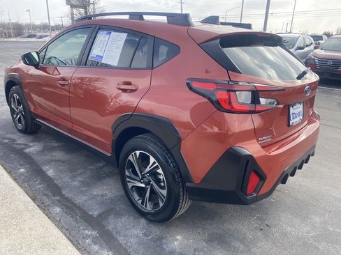 Used 2024 Subaru Crosstrek 2.0i Premium image 2