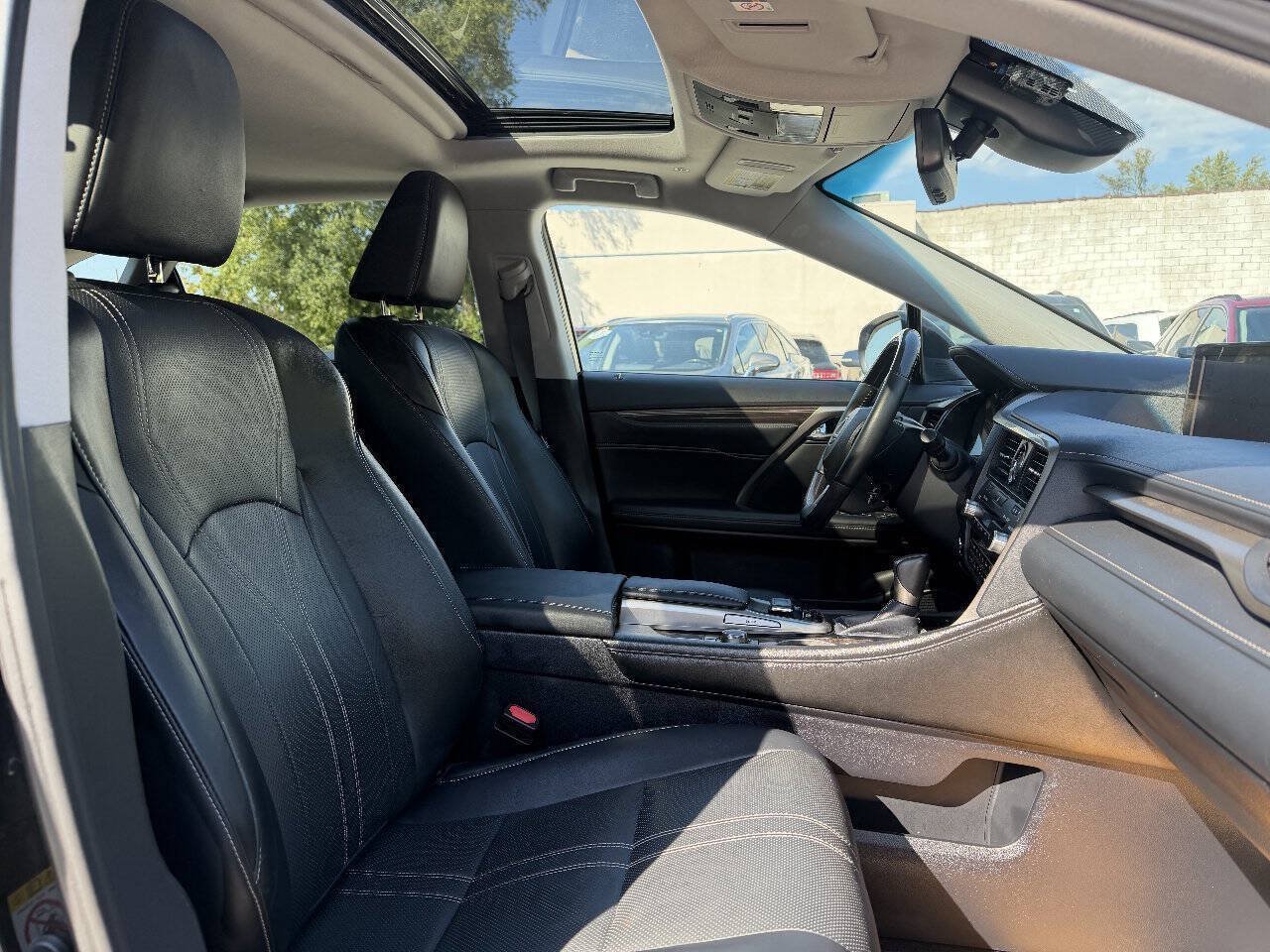 Used 2017 Lexus RX 450h AWD w/ Luxury Package image 9