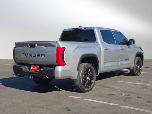 Used 2024 Toyota Tundra Limited image 3