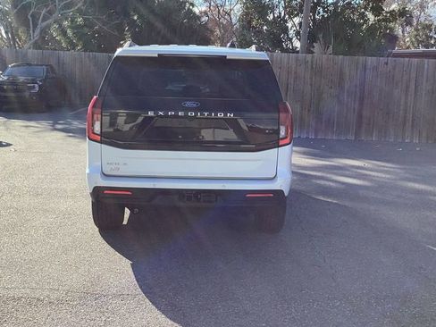 New 2025 Ford Expedition Active image 6