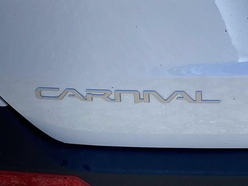New 2026 Kia Carnival FWD image 30