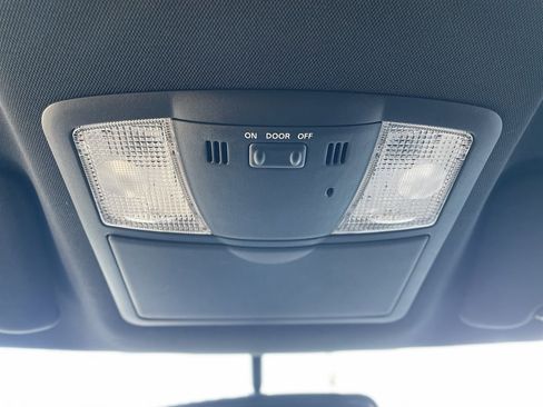 Used 2014 Nissan GT-R Black Edition image 34