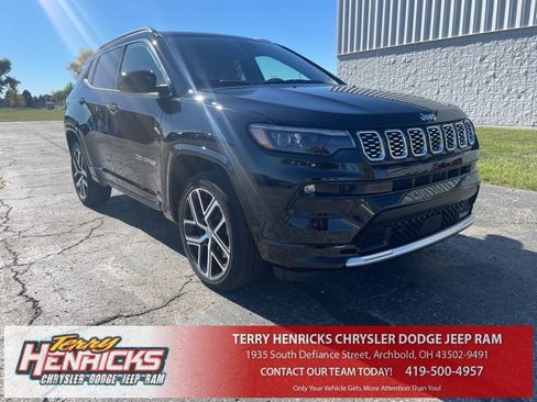 Used 2024 Jeep Compass Limited w/ Elite Group image 1