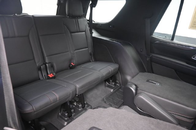 Used 2022 Chevrolet Tahoe RST w/ Luxury Package AWD/4WD image 27