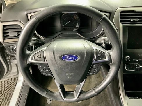 Used 2019 Ford Fusion SEL FWD image 27