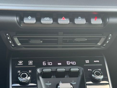 Used 2024 Porsche 911 Carrera 4 image 34