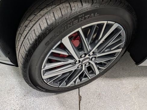 Used 2024 Cadillac XT6 Sport image 9