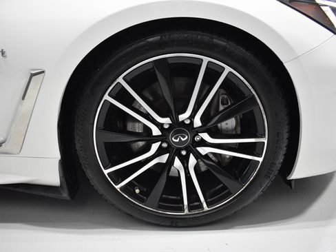 Used 2018 INFINITI Q60 3.0t Sport w/ Sensory Package 3.0T Sport image 16