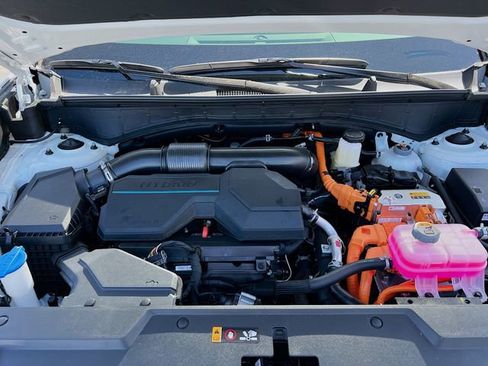 New 2025 Hyundai Santa Fe Limited image 33