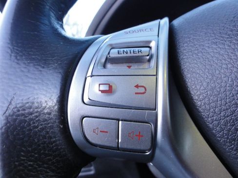 Used 2016 Nissan Altima 2.5 SV image 22