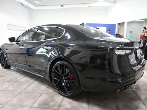 Used 2018 Maserati Quattroporte S GranSport Q4 AWD/4WD image 3