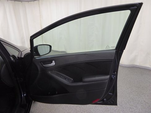 Used 2018 Kia Forte LX image 22