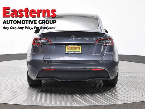 Used 2021 Tesla Model Y Performance image 6