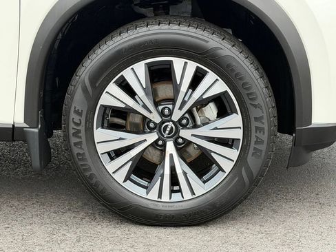 Used 2023 Nissan Rogue SV w/ SV Premium Package AWD/4WD image 28