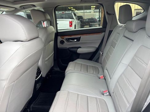Used 2017 Honda CR-V Touring image 11