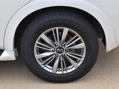 Used 2018 INFINITI QX80 2WD image 10