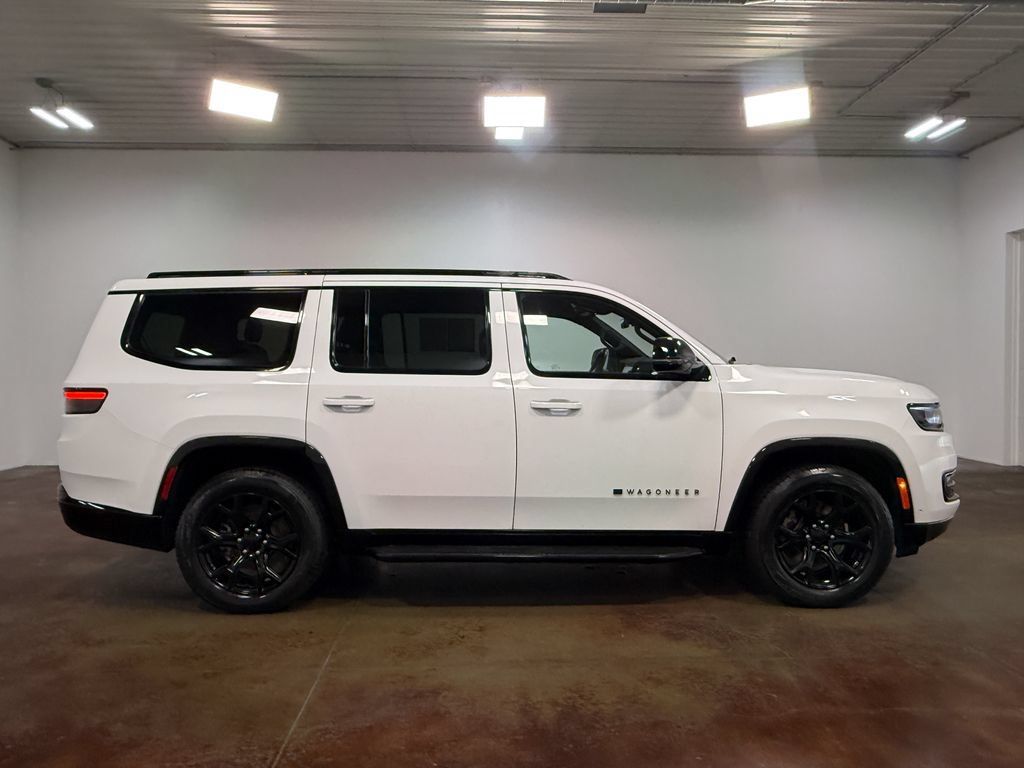 Used 2024 Jeep Wagoneer Series II AWD/4WD image 23