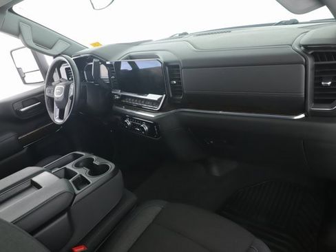 Used 2024 GMC Sierra 3500 SLE w/ SLE Convenience Package image 28