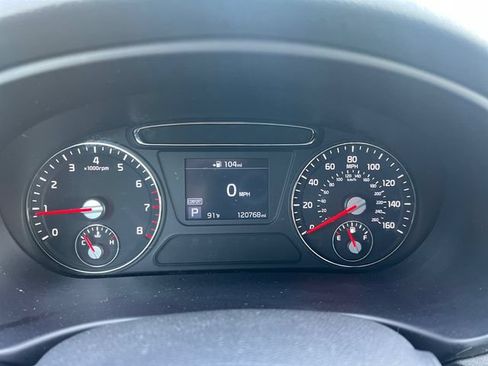 Used 2019 Kia Sorento AWD w/ LX Convenience Package image 14