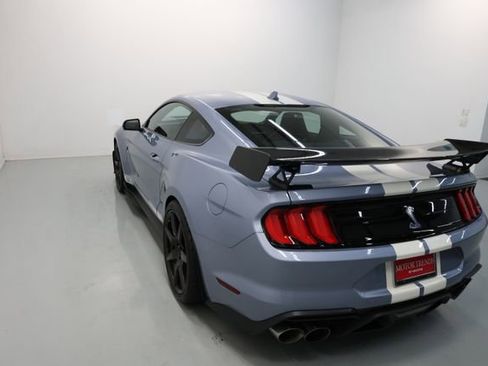 Used 2022 Ford Mustang Shelby GT500 w/ Carbon Fiber Track Pack RWD image 68
