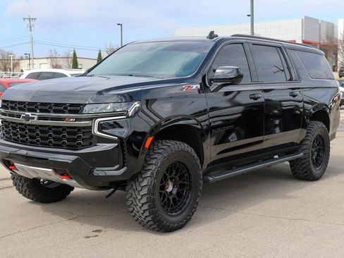 Used 2022 Chevrolet Suburban Z71 image 6